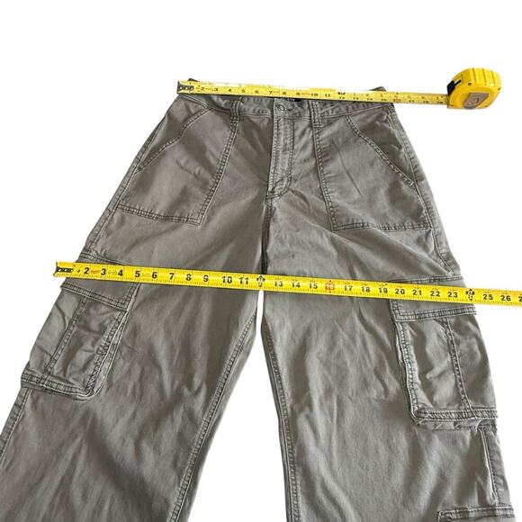 Hollister Cargo Pants Ultra High-Rise Baggy Green Womens 12R Wide Leg Grunge - Picture 8 of 13